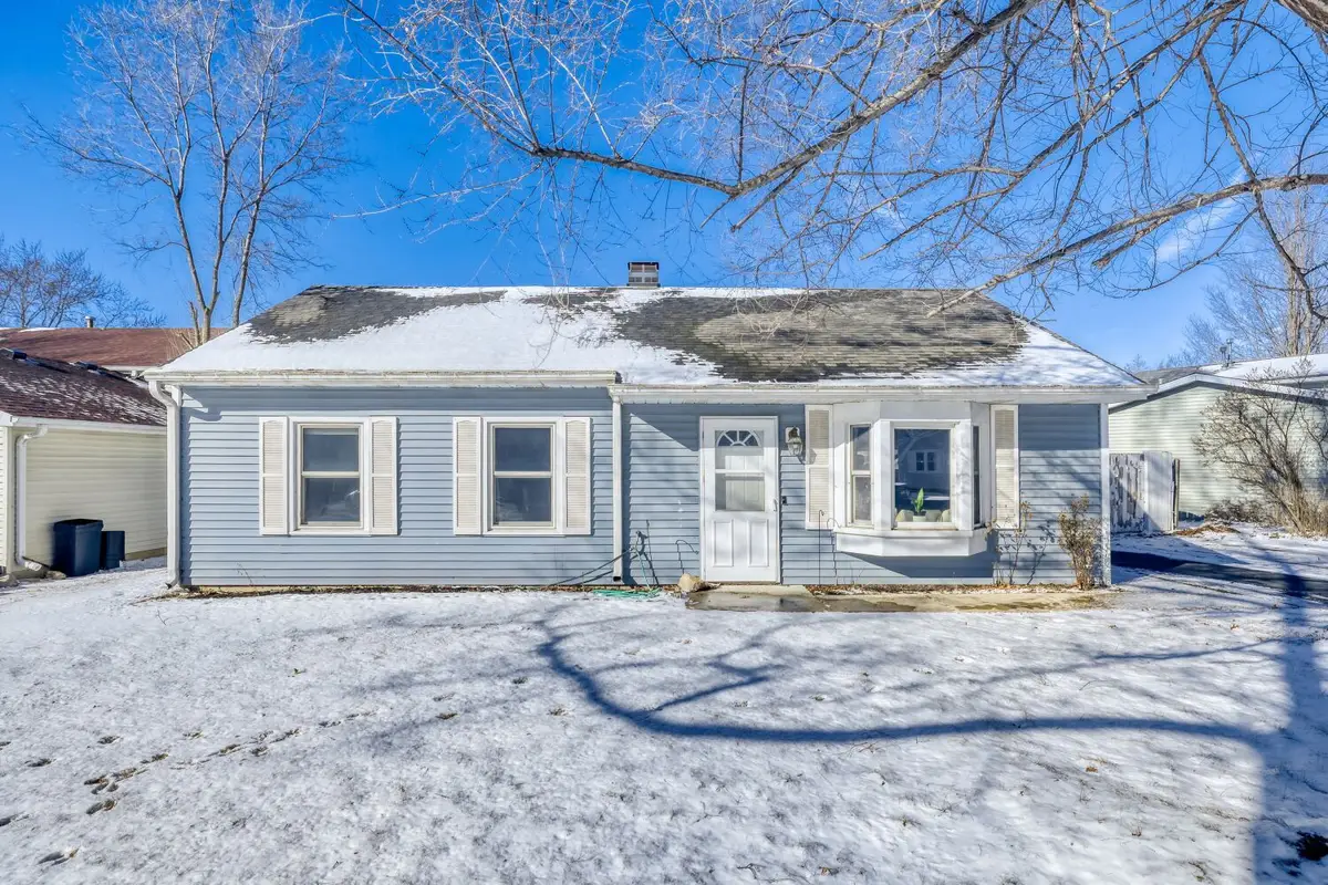 290 Oakwood Drive, Antioch, IL 60002 - #1