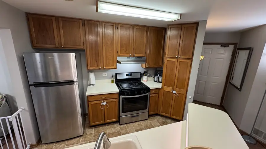 5S455 Scots Drive #F, Naperville, IL 60563 - Image #3