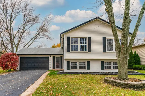 214 W Hintz Road, Arlington Heights, IL 60004