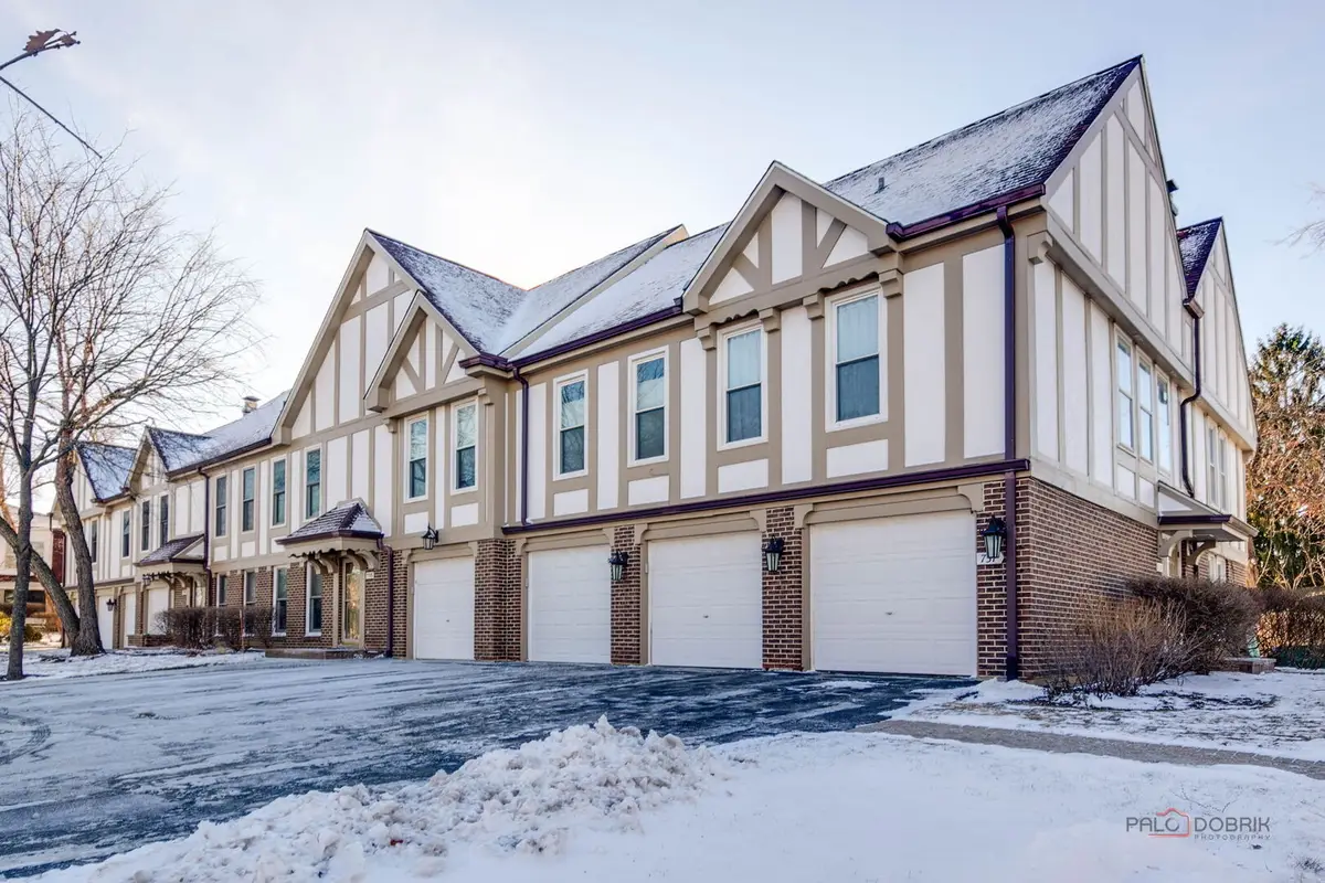 737 Garfield Avenue #B, Libertyville, IL 60048 - Image #1