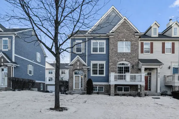 171 Shaftesbury Street #171, Carol Stream, IL 60188