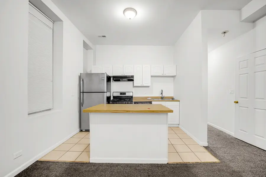 752 E 43rd Street #2E, Chicago, IL 60653 - #3