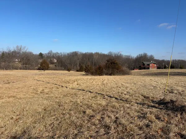 1061 Hidden Valley Drive, Varna, IL 61375