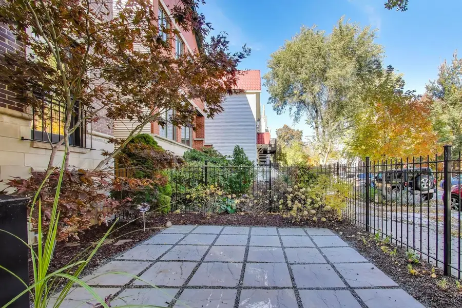 1636 N Artesian Avenue, Chicago, IL 60647 - Image #2