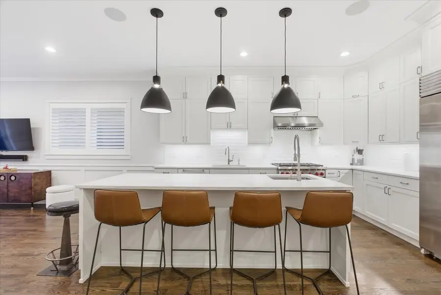 850 W Lill Avenue #1, Chicago, IL 60614 - #3