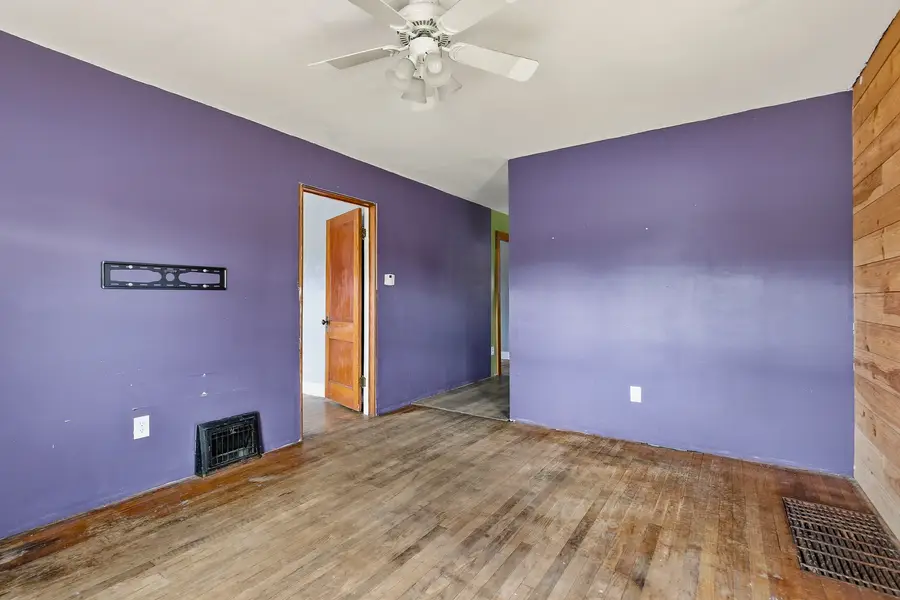 909 Cleveland Road, Colona, IL 61282 - Image #2