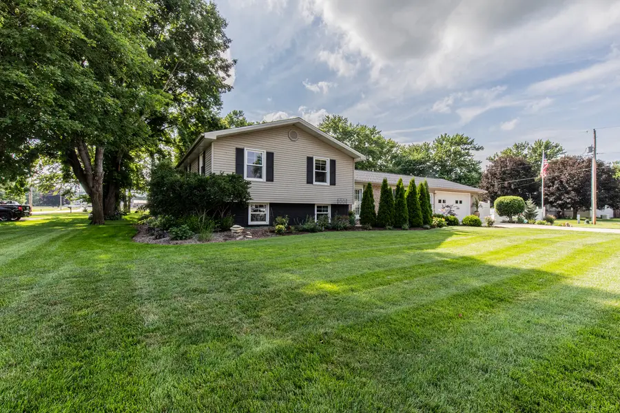 215 N Mound Street, Tiskilwa, IL 61368 - #2