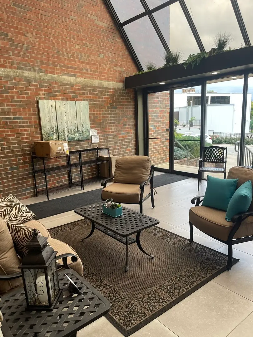 2 S Atrium Way #203, Elmhurst, IL 60126 - Image #2