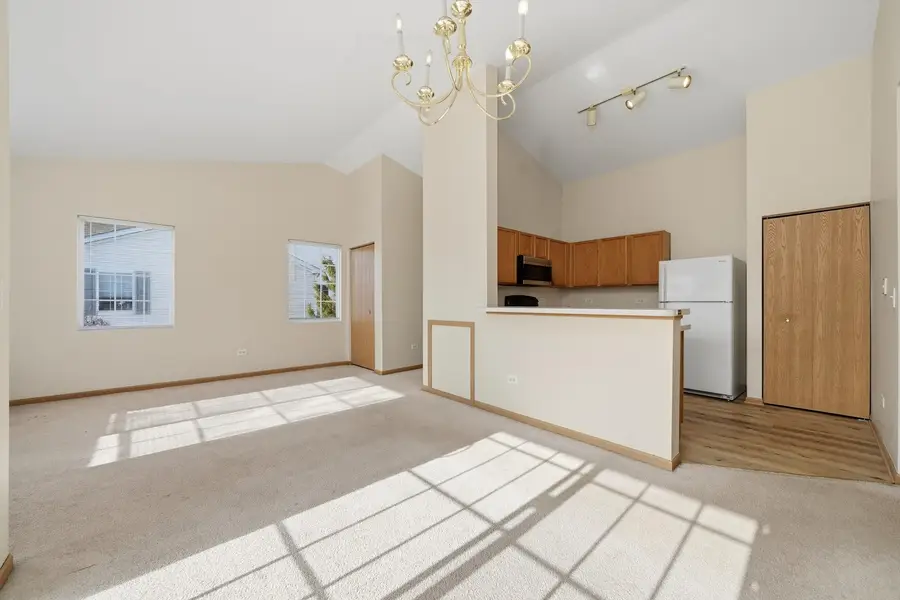 417 Silverstone Drive #417, Carpentersville, IL 60110 - Image #2