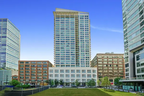 701 S Wells Street #902, Chicago, IL 60607