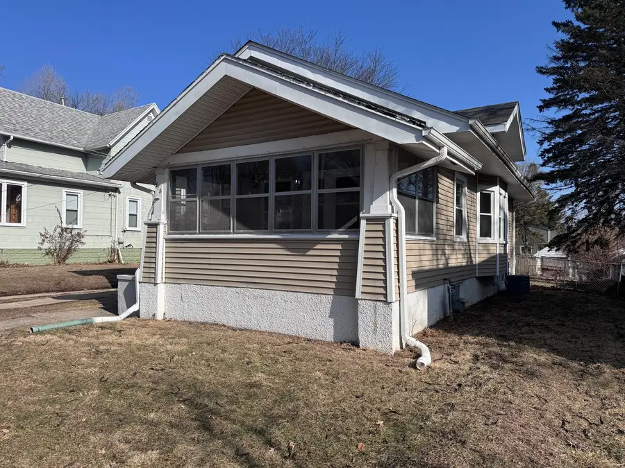 518 Shaw Street, Rockford, IL 61104 - #2