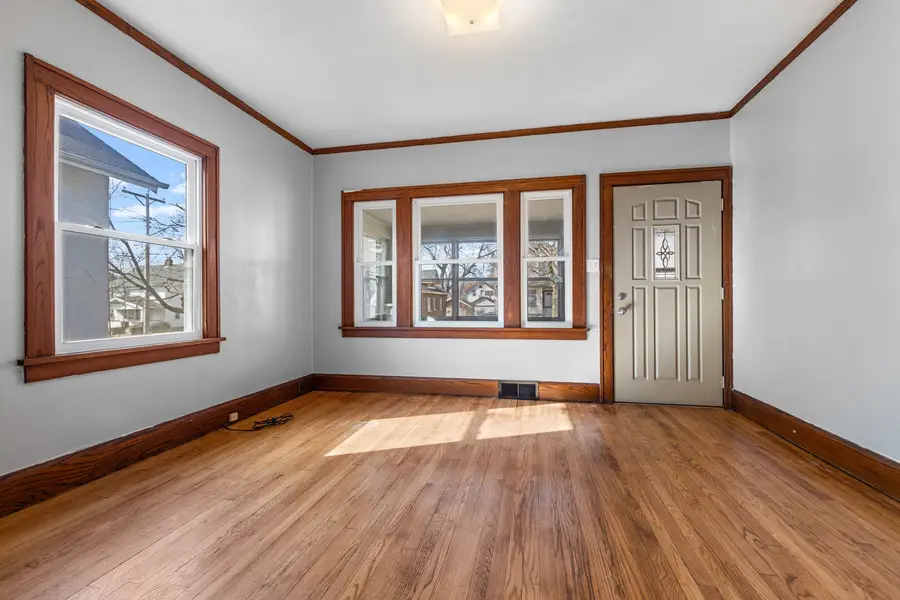 518 Shaw Street, Rockford, IL 61104 - #3