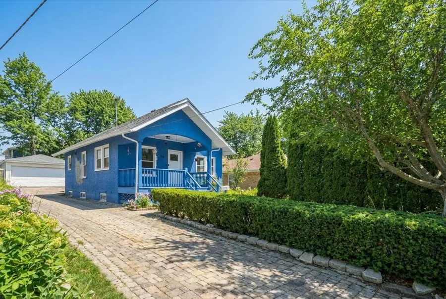 247 Highwood Avenue, Highwood, IL 60040 - #2