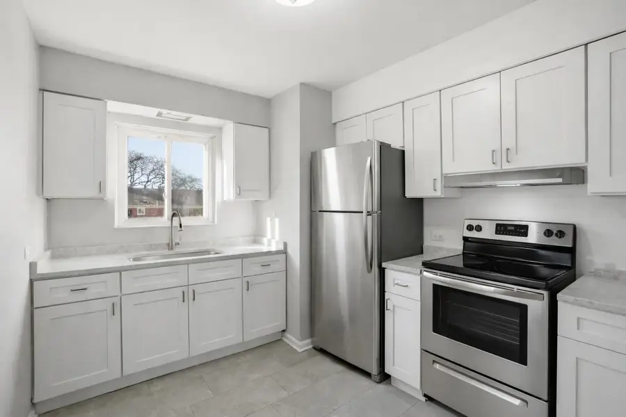 6550 N Ridge Boulevard #2, Chicago, IL 60626 - #3