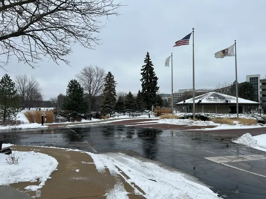 1 Oak Brook Club Drive #A105, Oak Brook, IL 60523 - Image #3