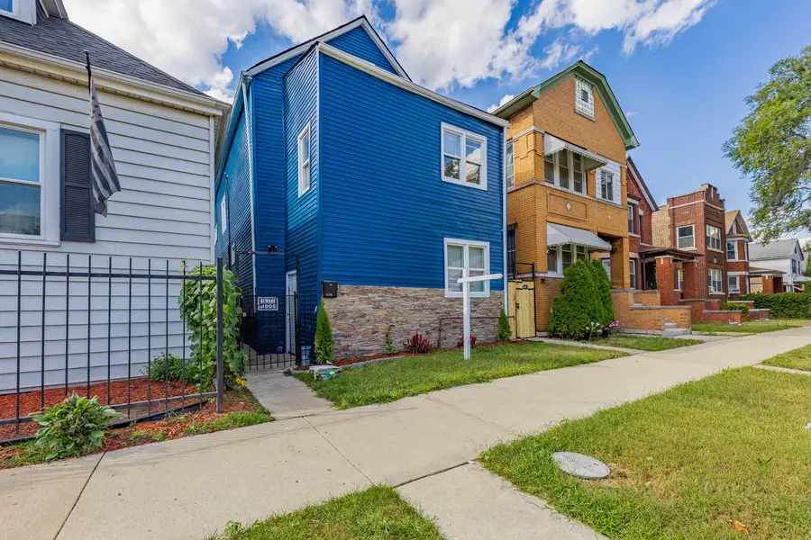 8428 S Escanaba Avenue, Chicago, IL 60617 - Image #3