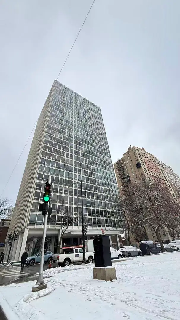 2400 N Lakeview Avenue #1009, Chicago, IL 60614 - Image #1
