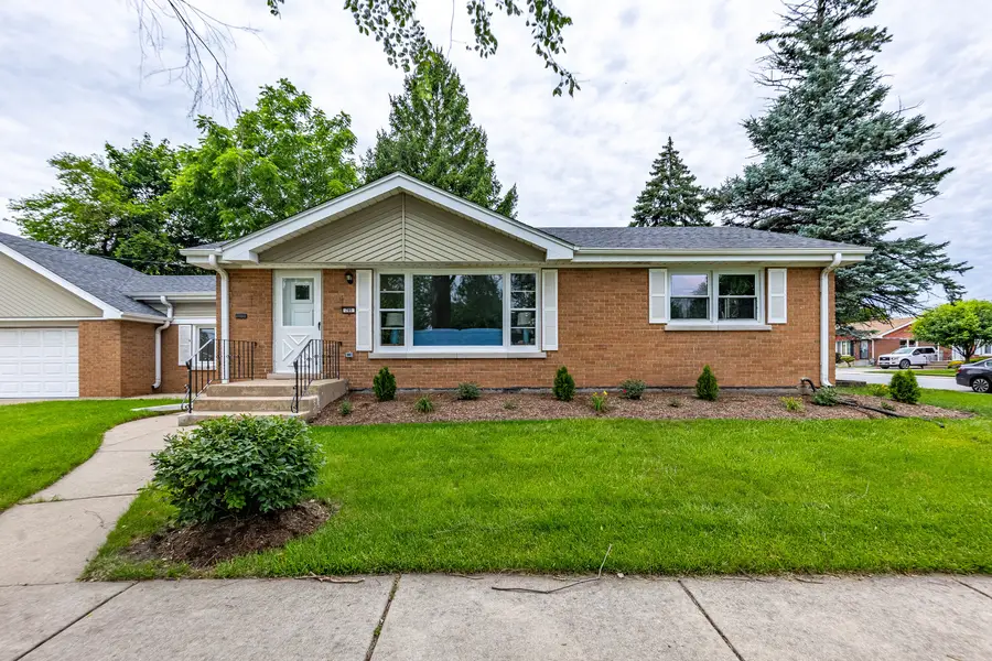 795 E 163rd Street, South Holland, IL 60473 - #2