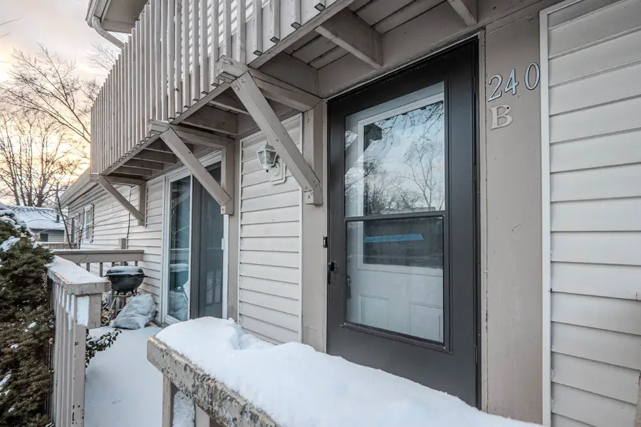 240 Chippewa Court #B, Bolingbrook, IL 60440 - Image #2