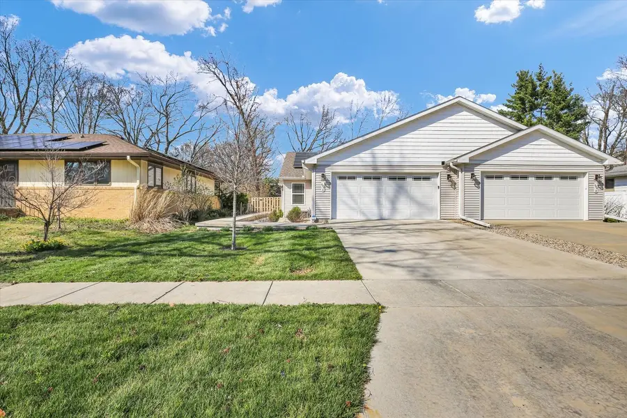 604 E Harding Drive #A, Urbana, IL 61801 - #2