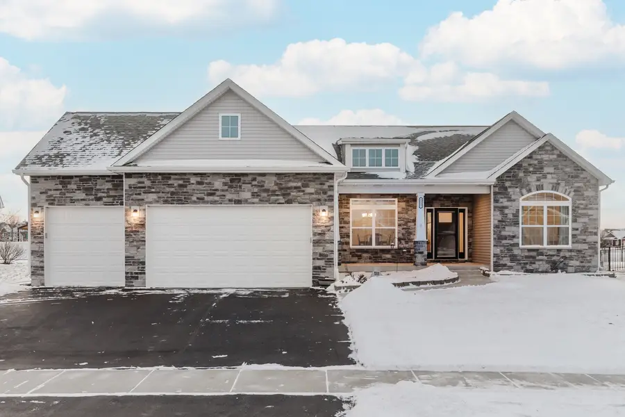 2337 Coventry Circle S, Sycamore, IL 60178 - Image #3