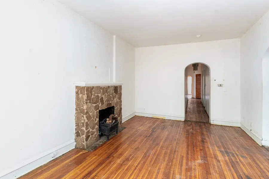 5239 S Ingleside Avenue, Chicago, IL 60615 - Image #3