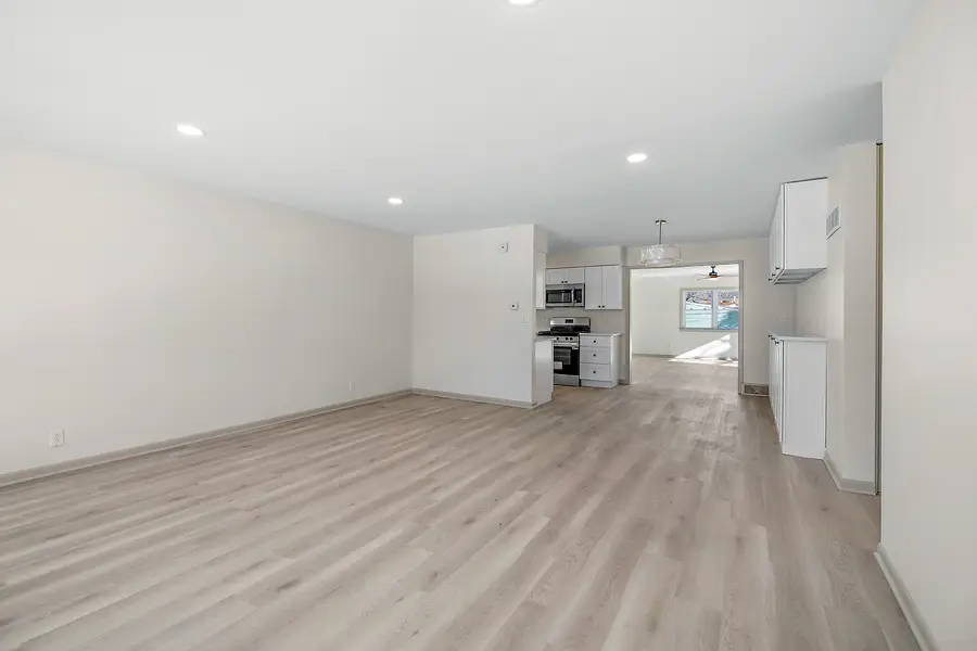 208 Sycamore Lane, Momence, IL 60954 - Image #3