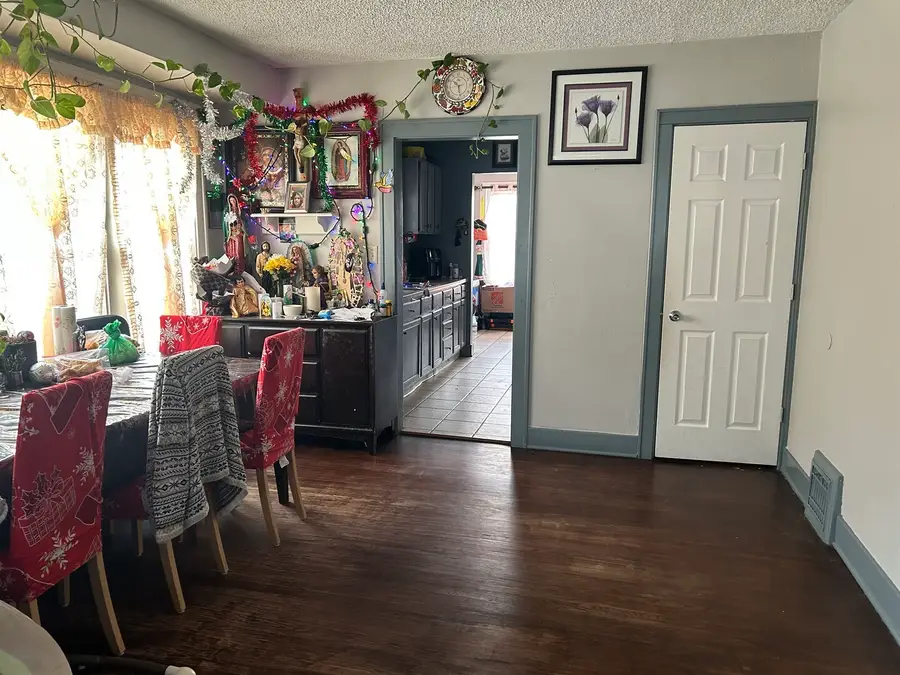 1123 Front Street, Aurora, IL 60505 - Image #2