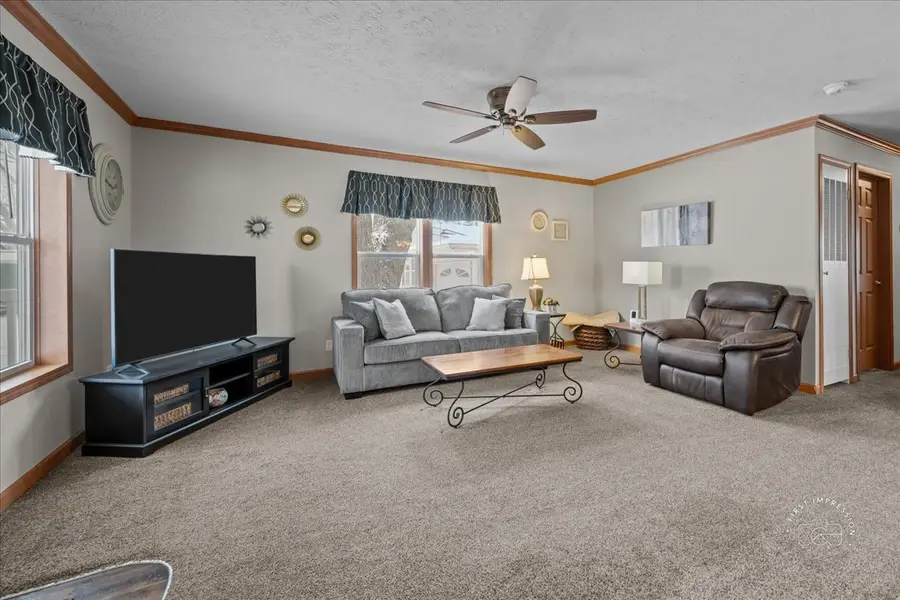 1116 Lakeview Road, Elgin, IL 60123 - Image #3