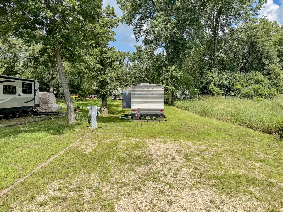 8/110 Woodhaven, Sublette, IL 61367 - Image #3