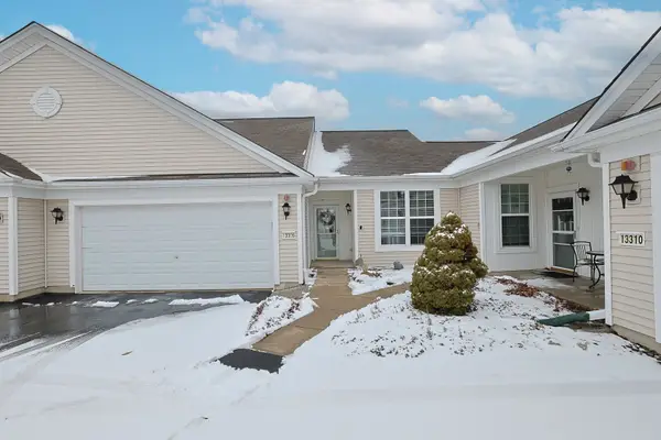 13306 Arboretum Lane, Huntley, IL 60142