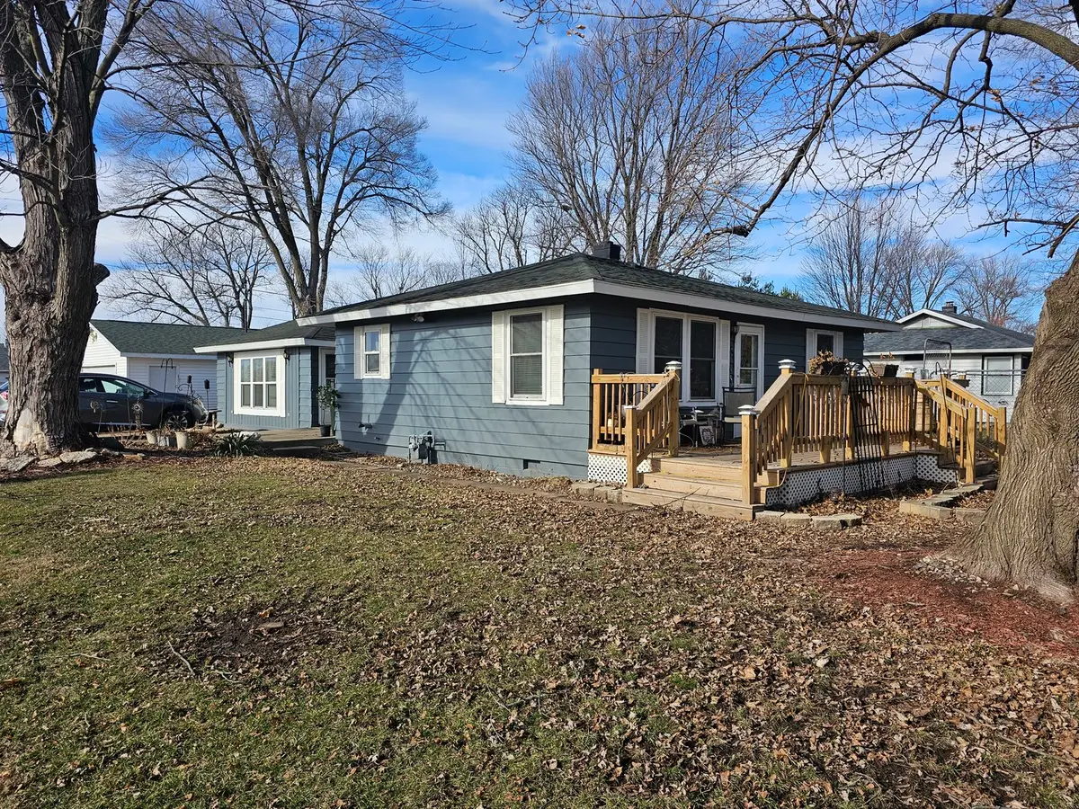 901 Oak Avenue, Sterling, IL 61081 - Image #1