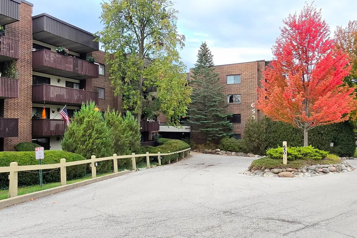 650 Whitney Court #108, Gurnee, IL 60031 - Image #1