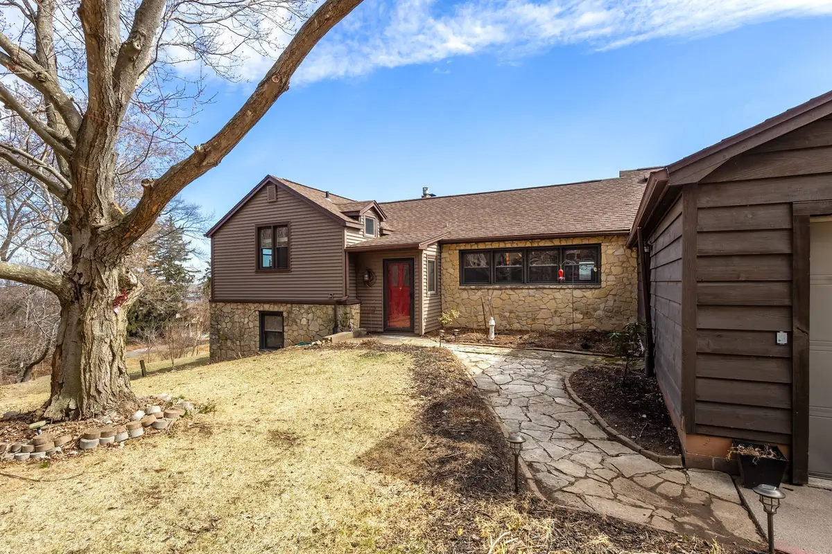 129 Bluff Boulevard, Princeton, IA 52768 - #1