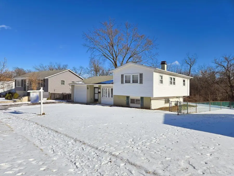 1329 Easy Street, Glendale Heights, IL 60139 - Image #2