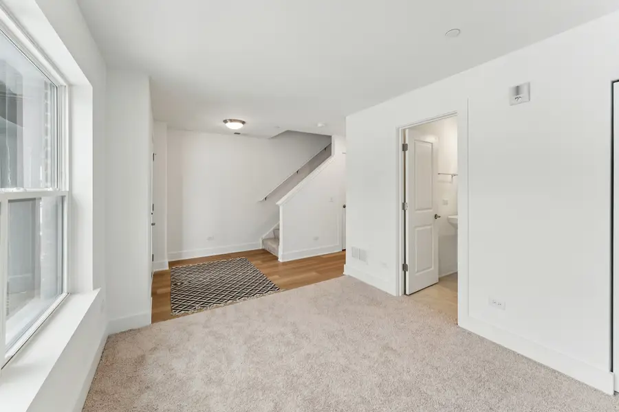 8377 Mulberry Avenue, Morton Grove, IL 60053 - Image #3