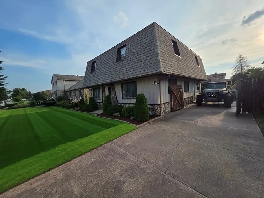 10530 S 82nd Court, Palos Hills, IL 60465 - Image #2