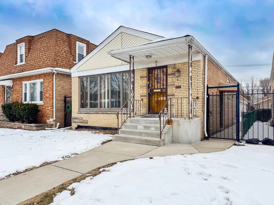 3910 W Marquette Road, Chicago, IL 60629 - #2