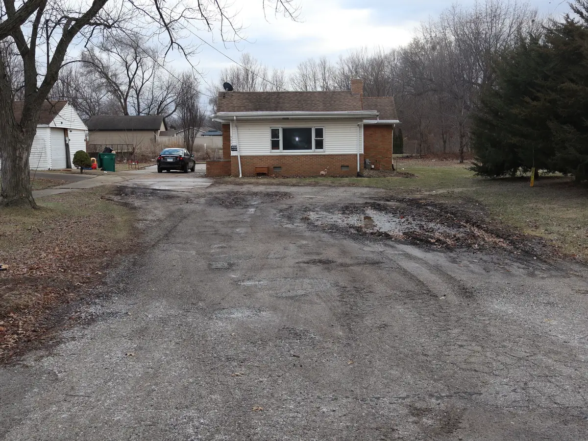 906 S Monroe Street, Streator, IL 61364 - Image #1