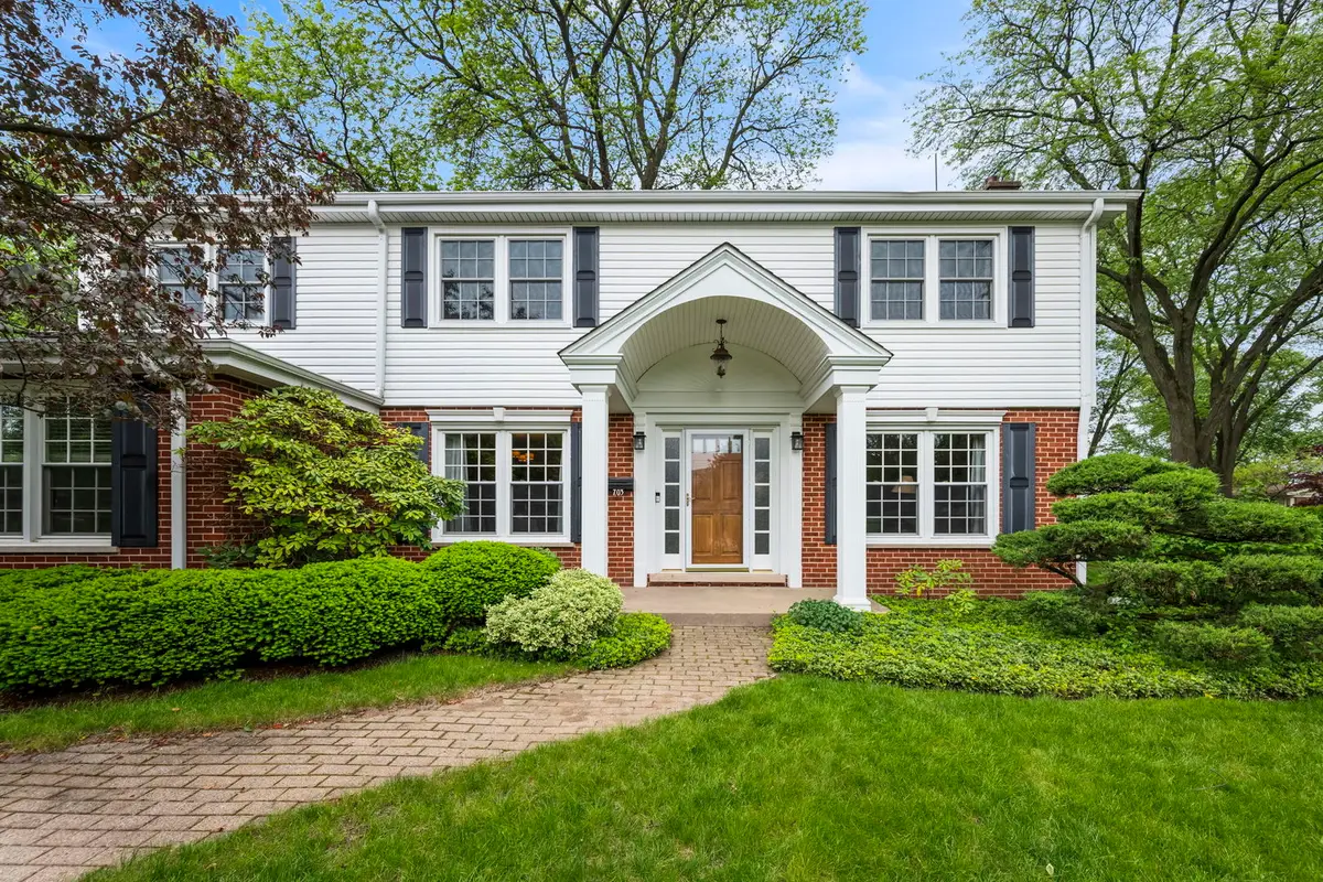 703 E Thomas Street, Arlington Heights, IL 60004 - #1