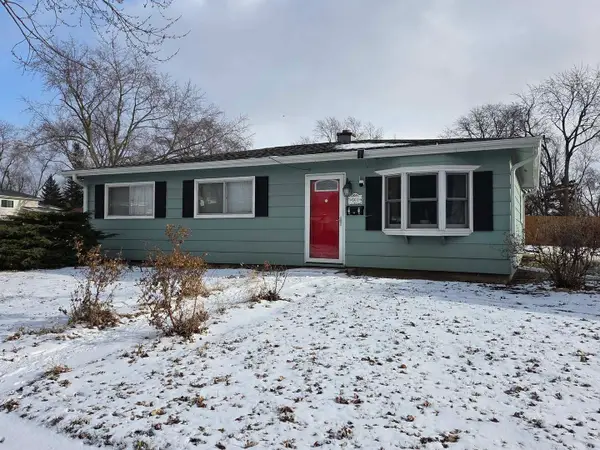 601 Ridgewood Road, Streamwood, IL 60107