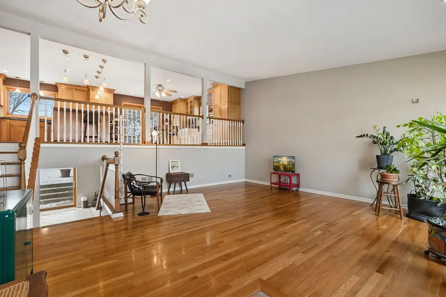 9330 Murray Court, Morton Grove, IL 60053 - Image #3