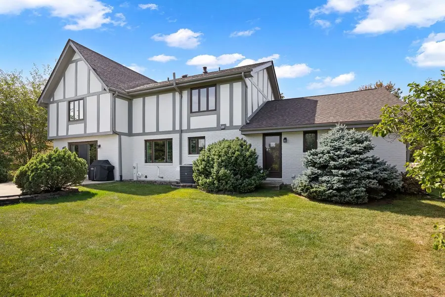 6209 Sleepy Hollow Lane, Lisle, IL 60532 - Image #2