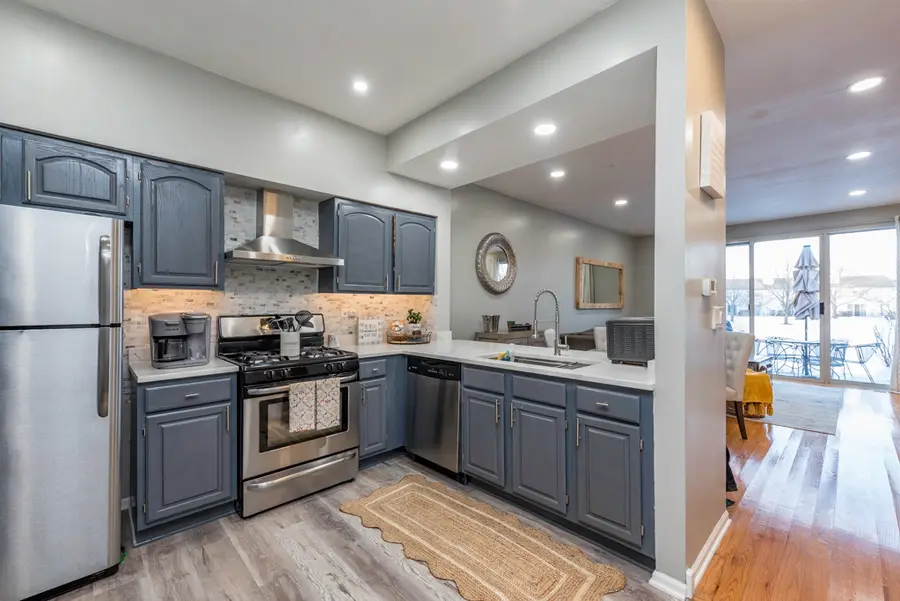 17828 W Salisbury Drive, Gurnee, IL 60031 - Image #3