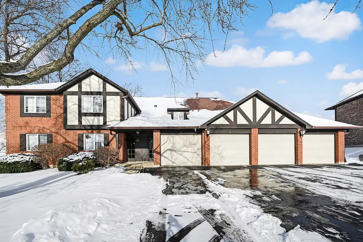 35 Shawnee Trail #1, Indian Head Park, IL 60525 - Image #1