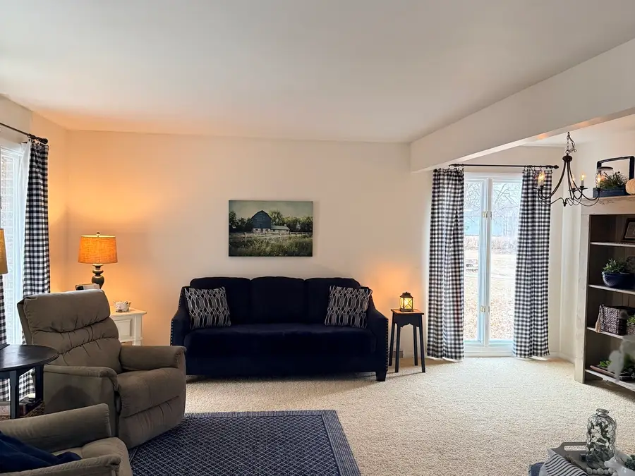 1550 Fairside Drive, Sandwich, IL 60548 - #3