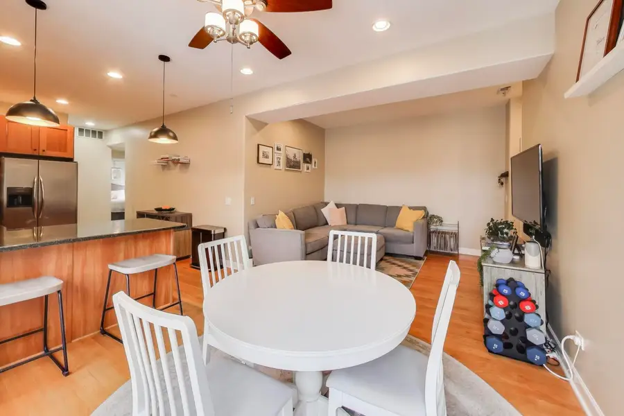 4823 N Kimball Avenue #3, Chicago, IL 60625 - #3