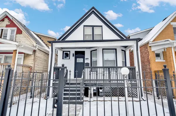 6607 S Oakley Avenue, Chicago, IL 60636