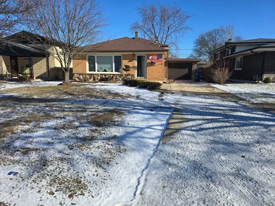 9621 S Kostner Avenue, Oak Lawn, IL 60453 - Image #2