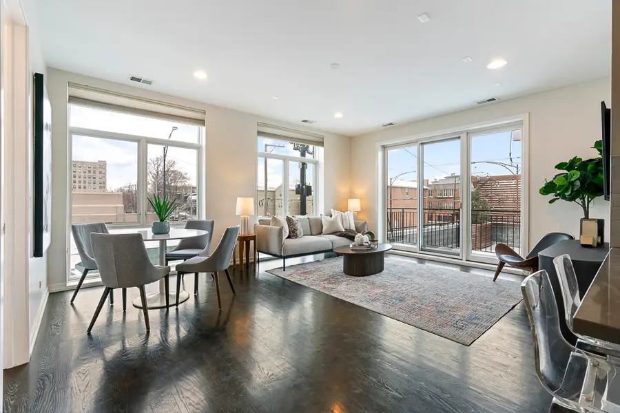 5 N Oakley Boulevard #201, Chicago, IL 60612 - #2